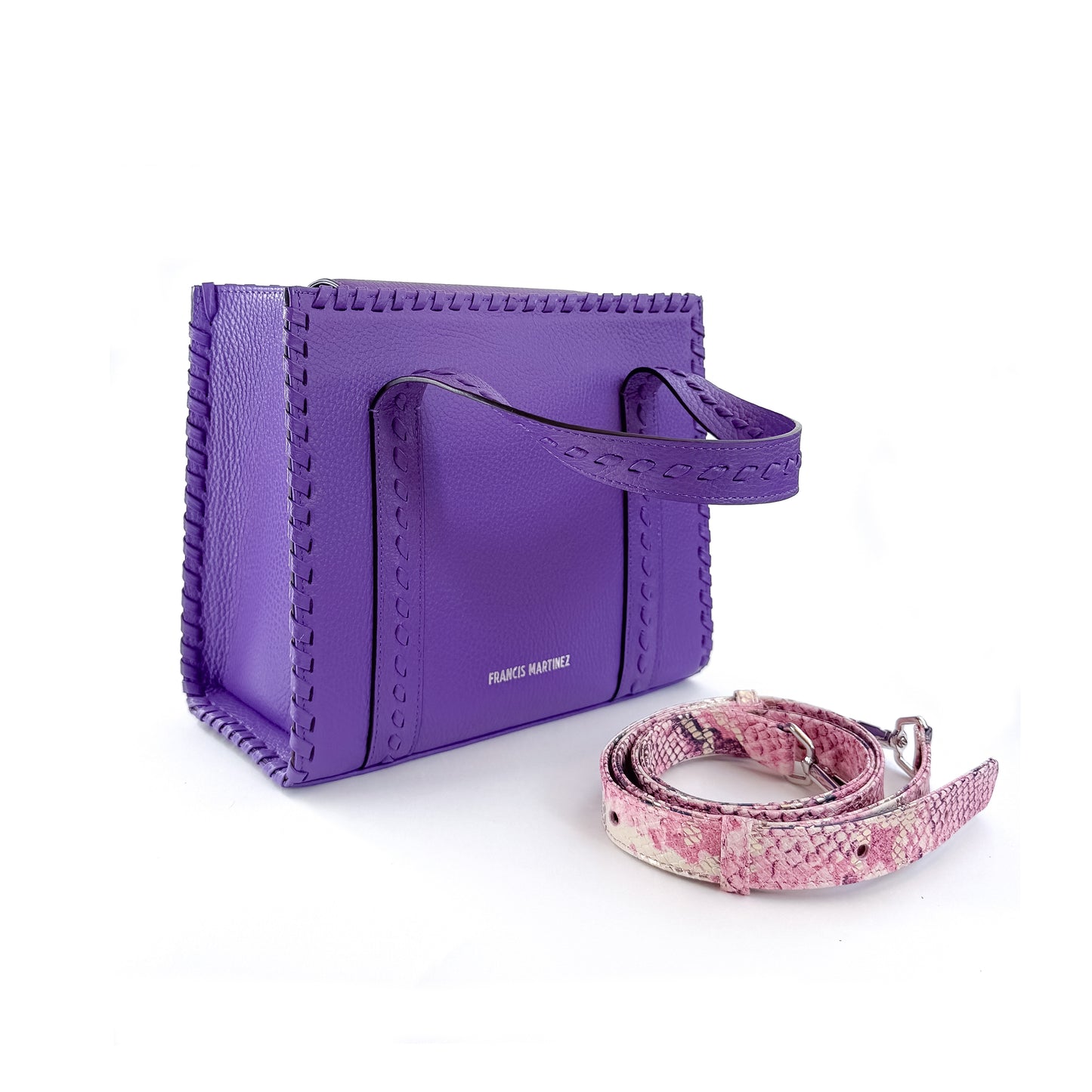 By francis martinez_Bolsa Mila | Mini cartera 3 en 1 (bandolera / clutch/ de brazo) en cuero color morado 4