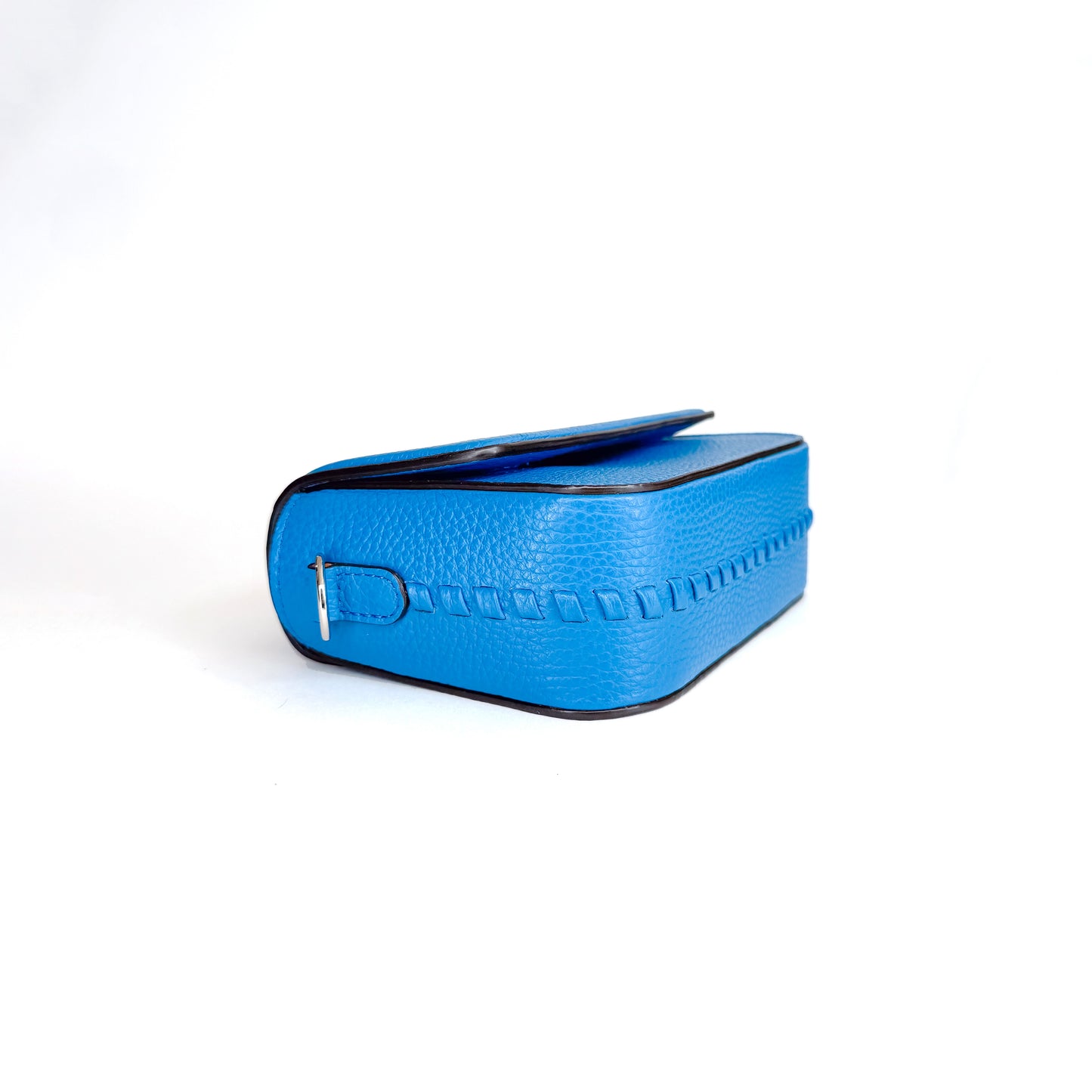 by francis martinez_Bolsa Mila | Mini cartera 3 en 1 (bandolera / clutch/ de brazo) en cuero color azul 1