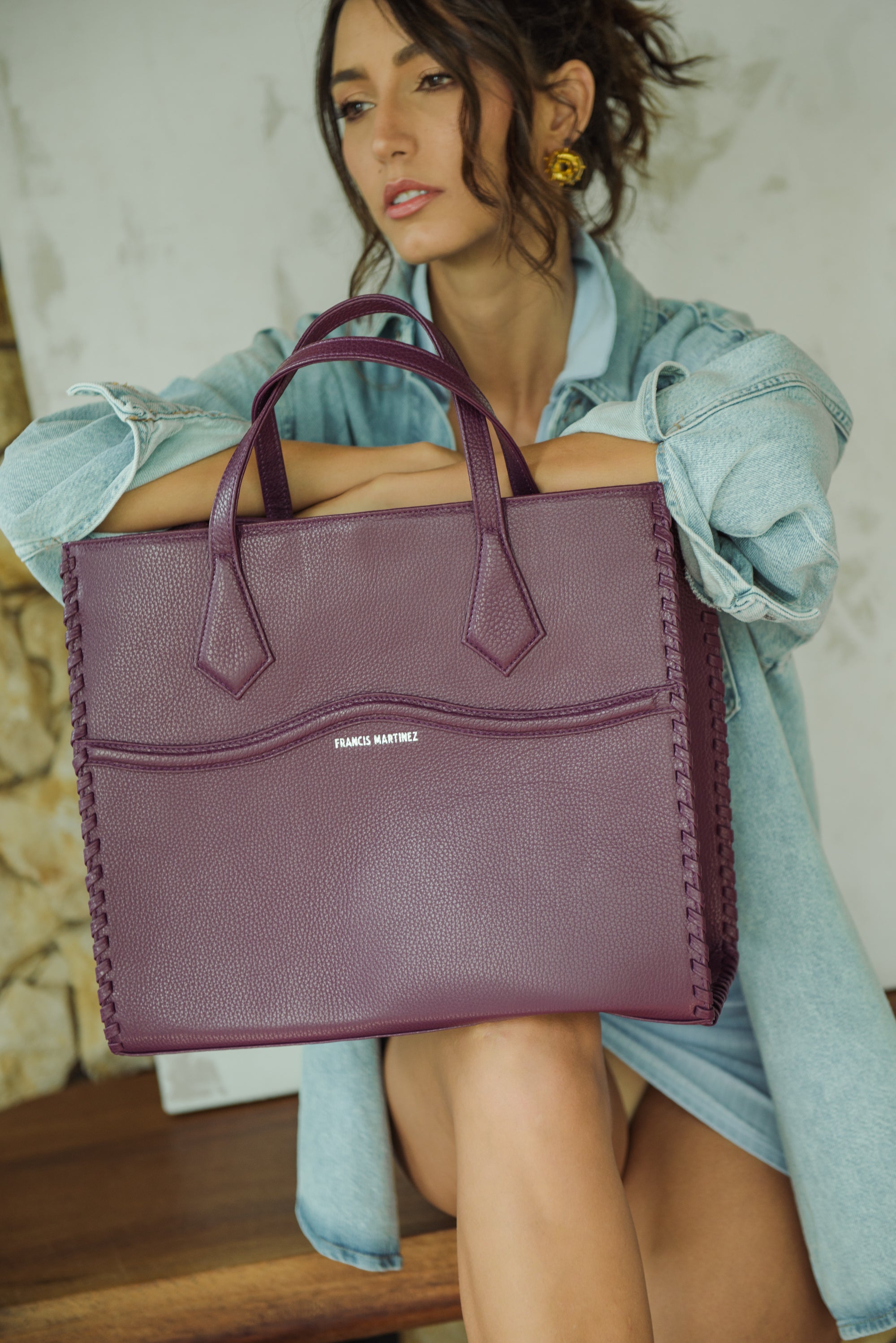 by francis martinez_Bolso Clementina | Cartera de mano en cuero color morado 2