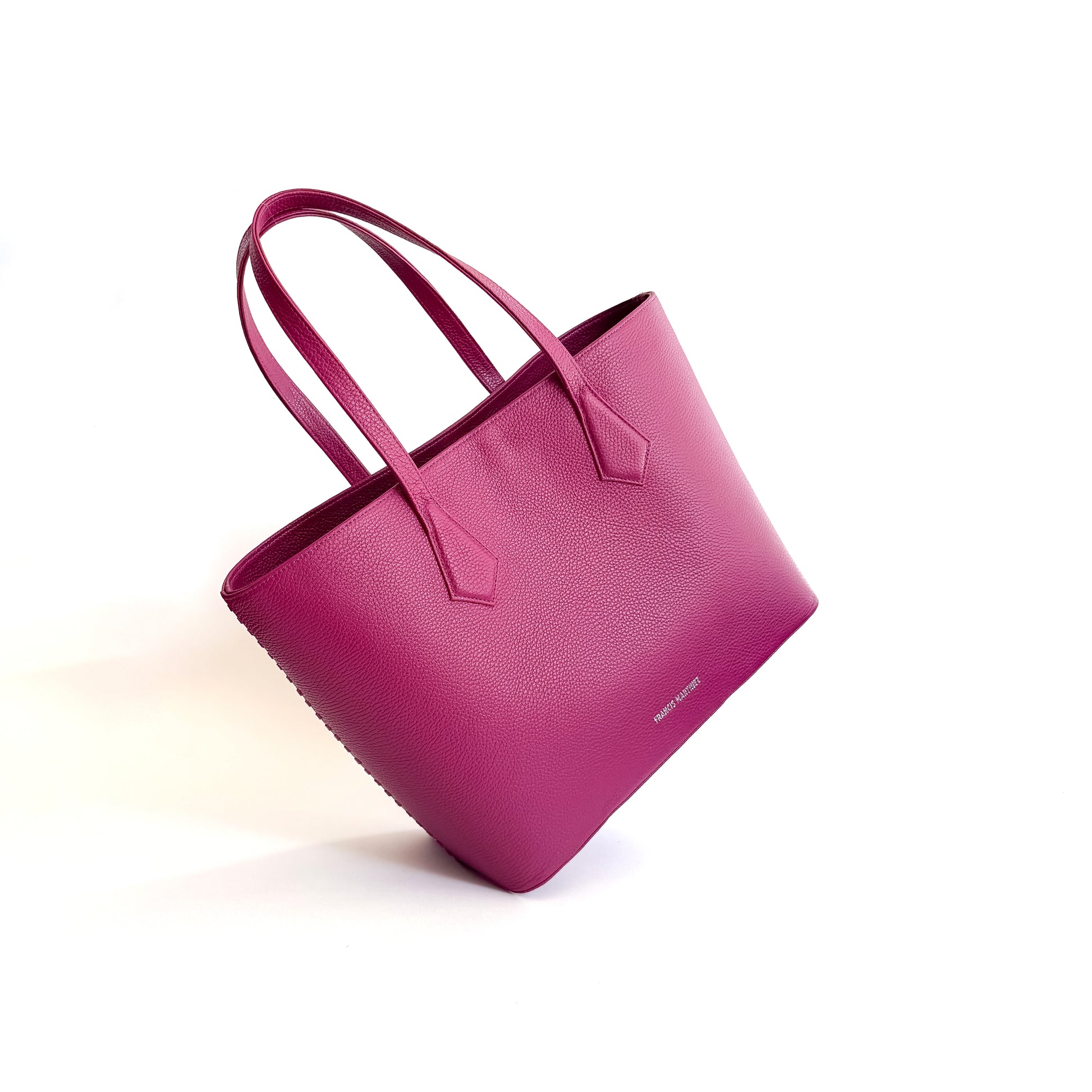 by francis martinez_Bolso Tote Fm | Cartera tipo shopping en cuero color magenta 1