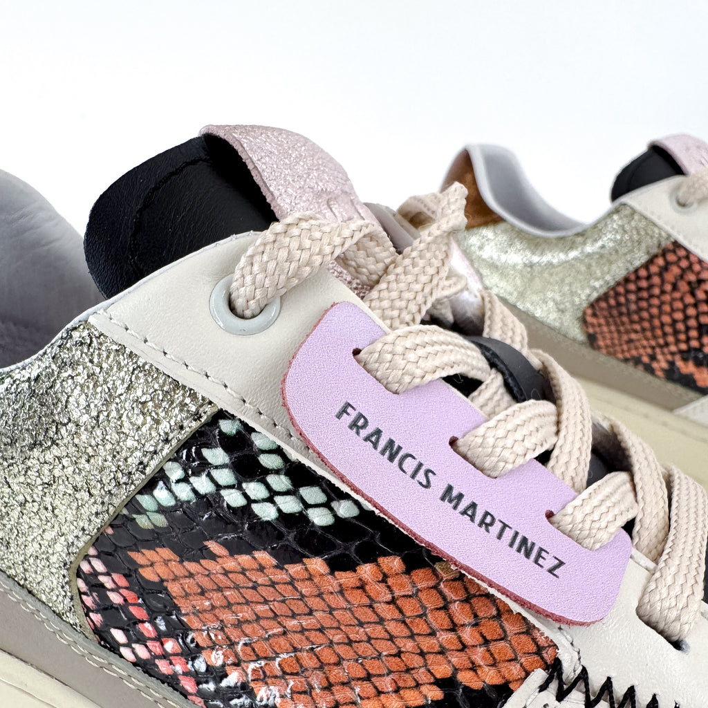 by francis martinez_Tenis Nicole | Tenis casual para mujer en cuero de colores metálico 1